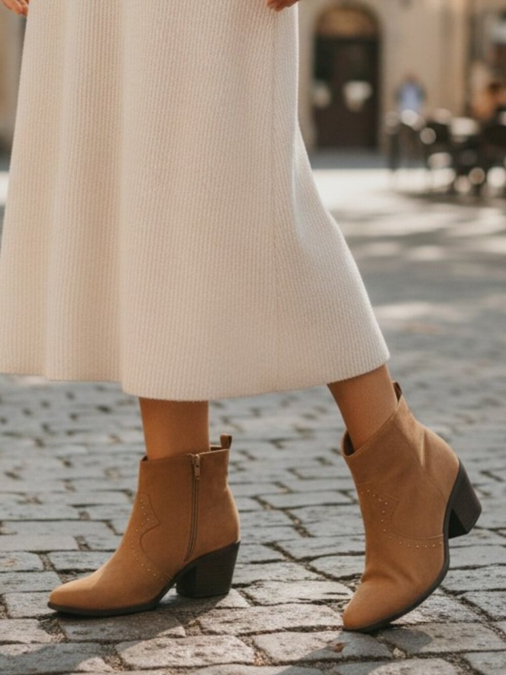 Ann Taylor Loft Tan Studded Block Heel Ankle Boots